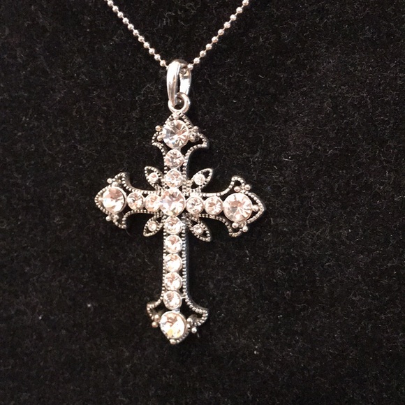 Cross Pendant - Picture 3 of 6
